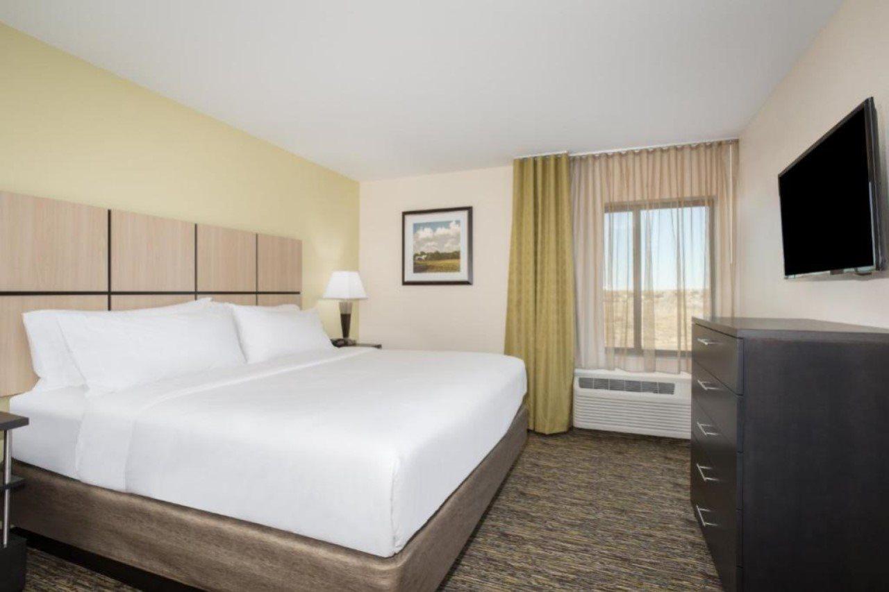 Candlewood Suites Pueblo By Ihg Exterior photo