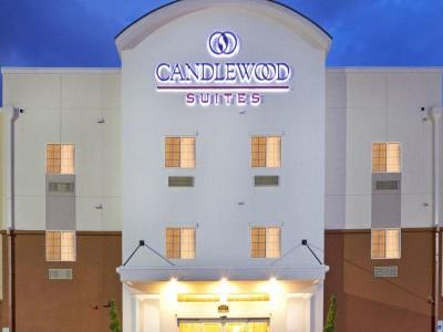 Candlewood Suites Pueblo By Ihg Exterior photo
