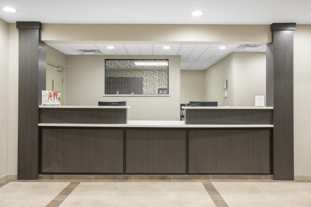 Candlewood Suites Pueblo By Ihg Exterior photo