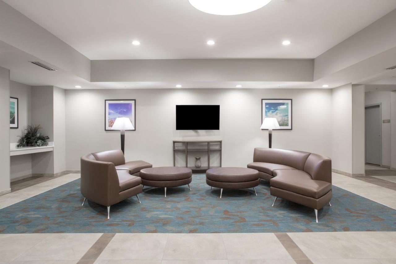 Candlewood Suites Pueblo By Ihg Exterior photo