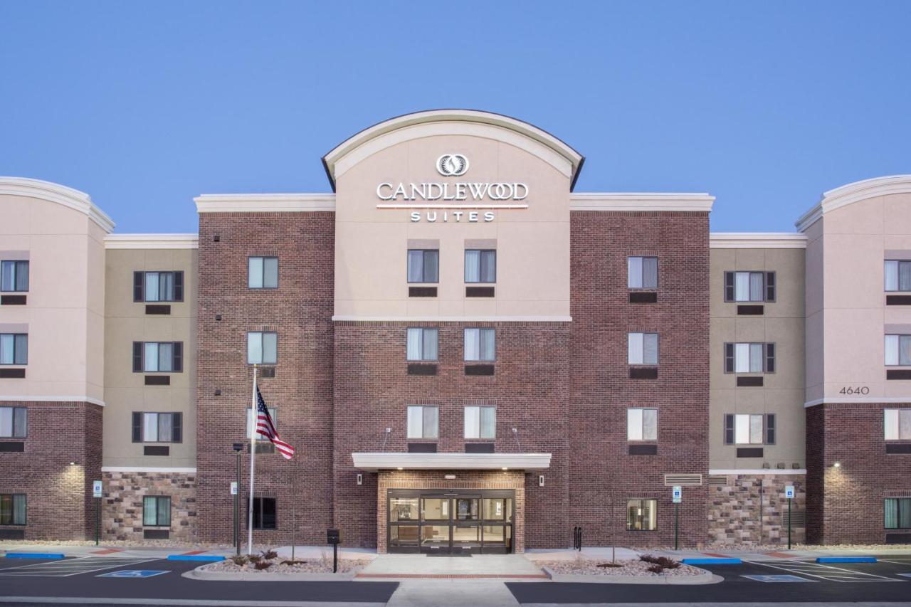 Candlewood Suites Pueblo By Ihg Exterior photo